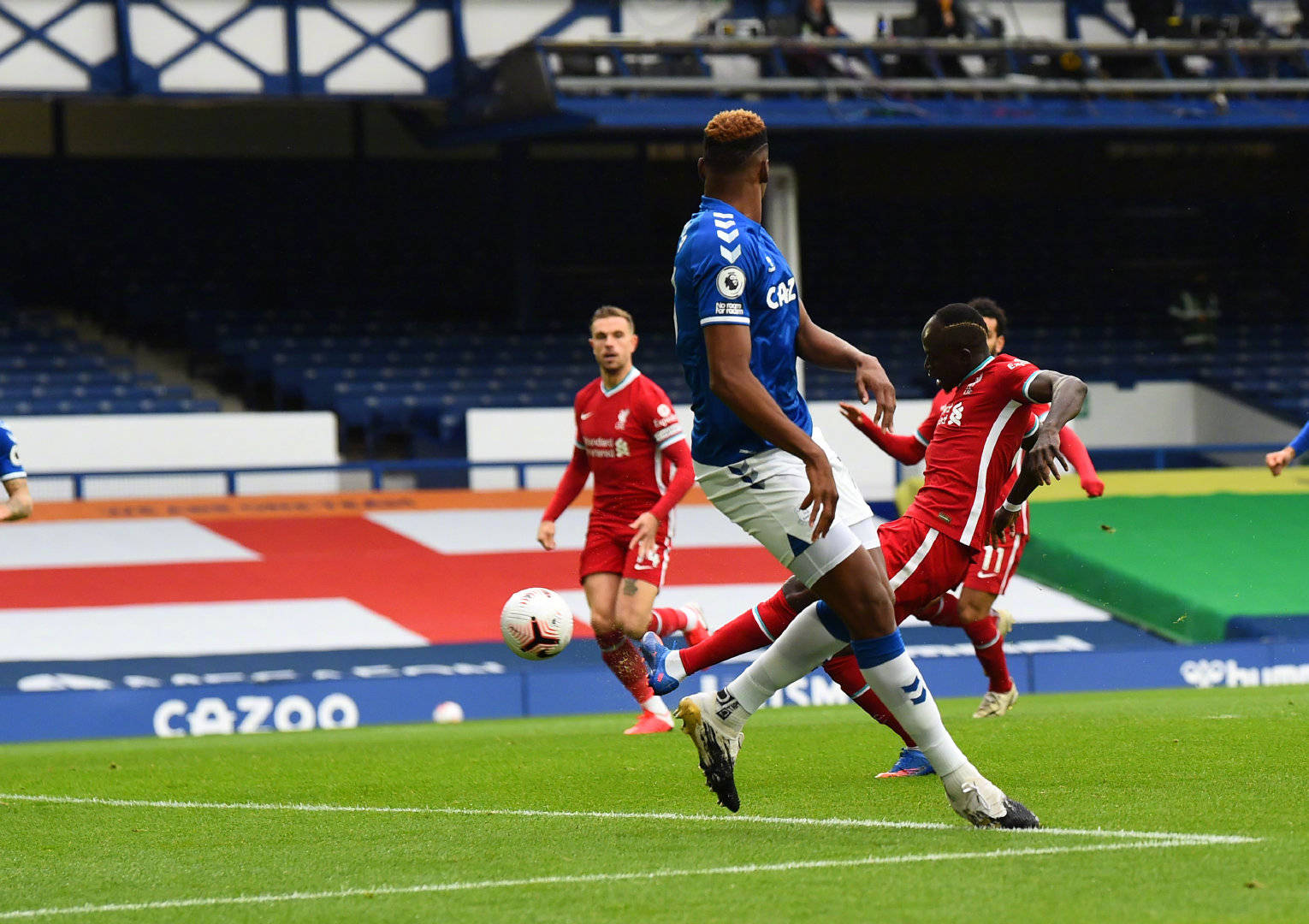 的关键替补 的关键替补